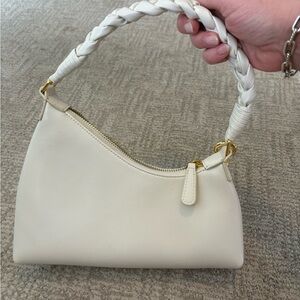 🤍🤍🤍Aupen White Braided Handle Shoulder Bag
